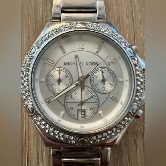 Michael Kors Silver Watch w/Rhinestone XS